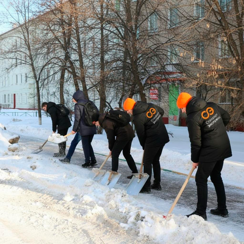 Уборка снега с крыш и территорий в Катайске